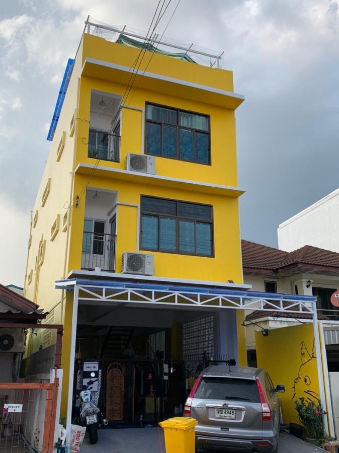 Gumpuju คำปู้จู้ Gasthuis Chiang Mai
